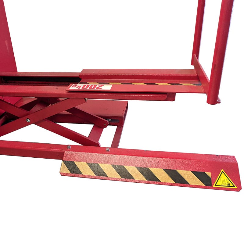 This versatile commercial truck tire machine and balancer can handle all large jobs.  Designed for fast accurate balancing of commercial, passenger vehicle and motorcycle wheels.  It’s a big package that’ll handle everything that’ll roll into your shop. <ul> <li class="li3">Includes Passenger, Light Truck, and Heavy Duty adapters standard</li> <li class="li3">Pneumatic wheel lift standard</li> <li class="li3">Pneumatic locking (No Wingnut)</li> <li class="li3">Pneumatic Positioning Lock</li> <li class="li3">Color Monitor for easy operation</li> <li class="li3">Glove-friendly keypad</li> </ul> <p class="extra-space"><a class="red-btn" href="https://shopequipmentlift.fixed-staging.co.uk/wp-content/uploads/2024/04/Rotary_Balancers.pdf" target="_blank" rel="noopener">Brochure</a></p>