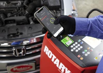 Rotary® R3AC60 | Automatic R1234yf AC Recovery Machine Close-up of user-friendly interface on the Rotary R3AC60 Automatic Vehicle AC Machine